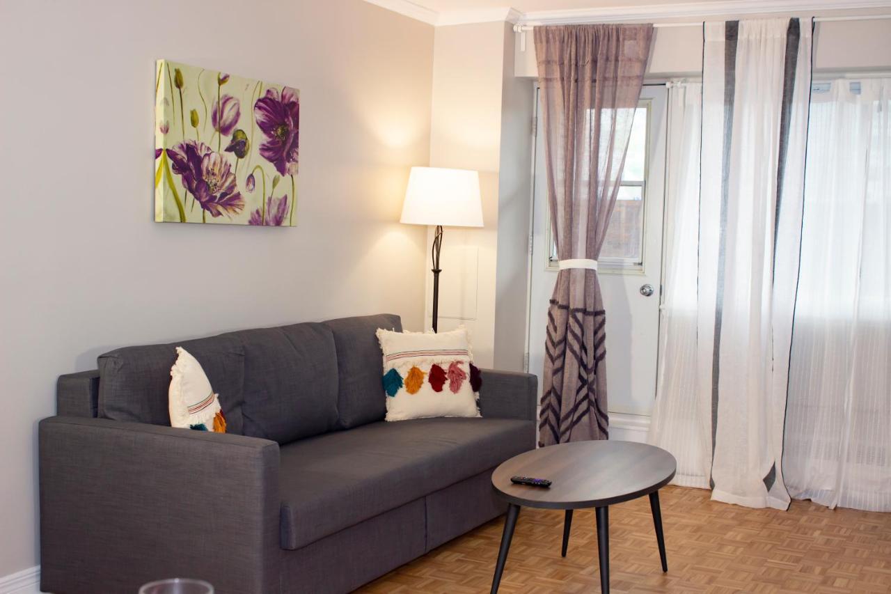 Golden Castle Apartment *