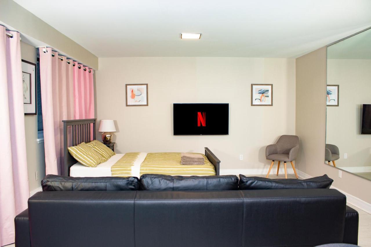 Golden Castle Apartment Montreal