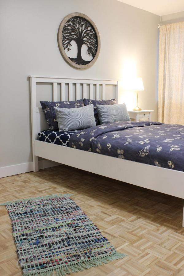 Sweet Suites In Apartment Montreal