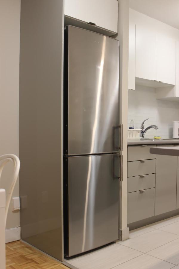 Sweet Suites In Apartment