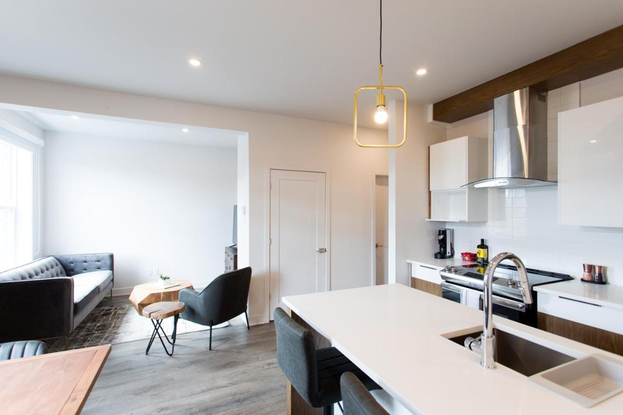 Light Filled 2 Bdr Unit In Mile End By Den *