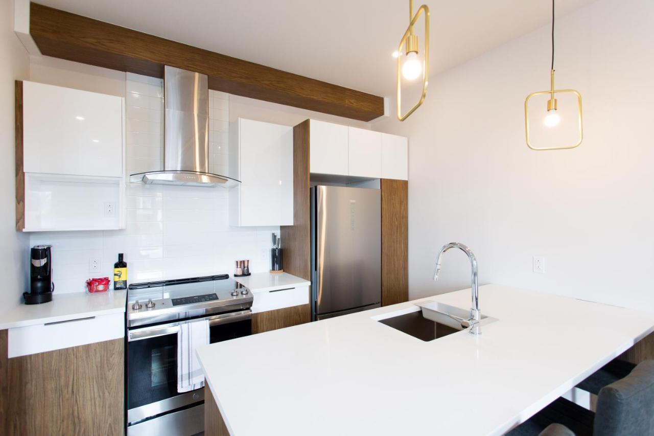Apartment Light Filled 2 Bdr Unit In Mile End By Den