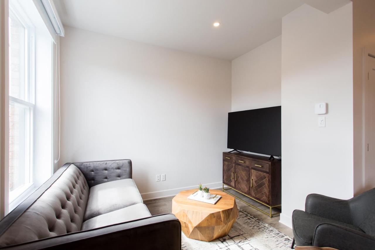 Light Filled 2 Bdr Unit In Mile End By Den Apartment