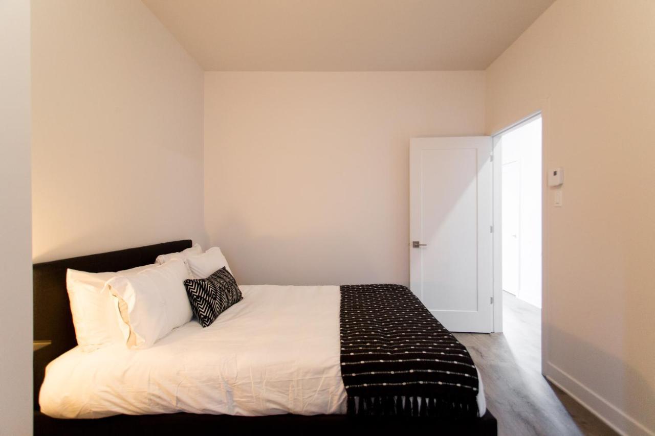 Light Filled 2 Bdr Unit In Mile End By Den Apartment