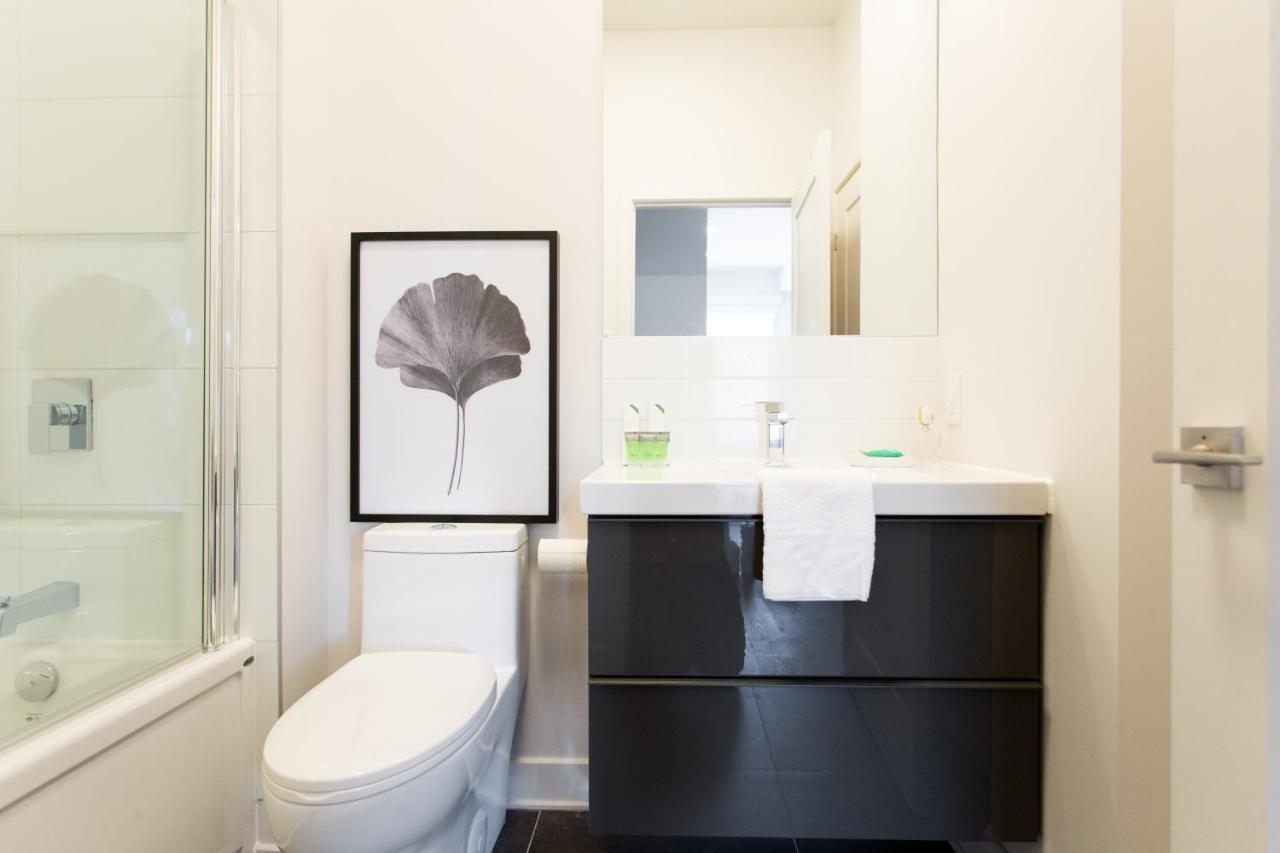 Huge 2 Bdr With Balcony In Mile End By Den Apartment