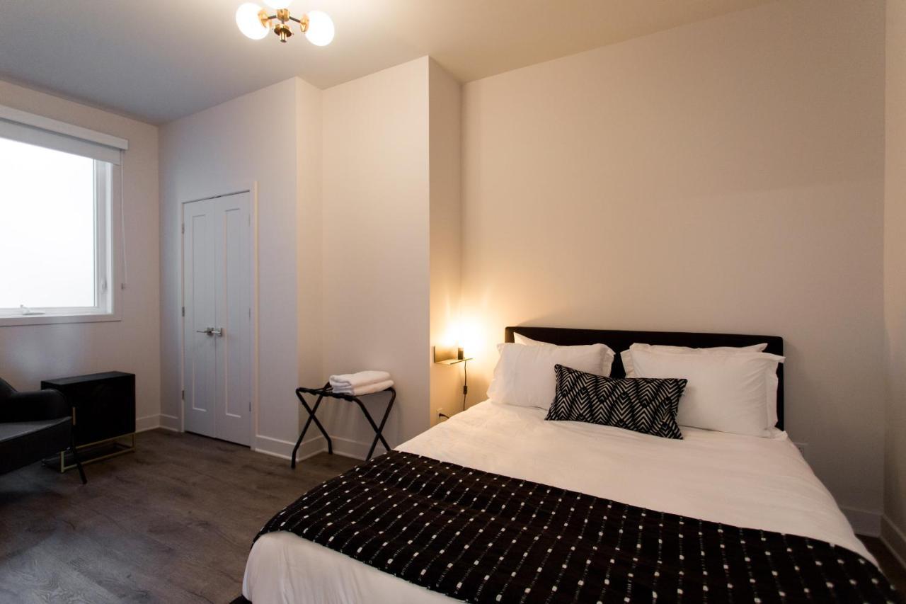 Light Filled 2 Bdr Unit In Mile End By Den Apartment