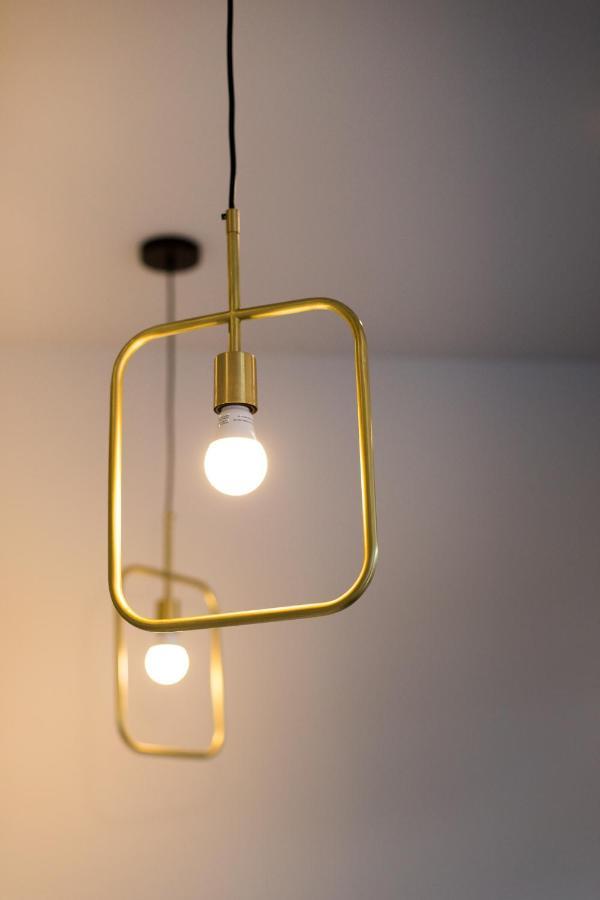 Apartment Light Filled 2 Bdr Unit In Mile End By Den