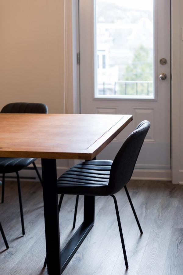 Apartment Light Filled 2 Bdr Unit In Mile End By Den Montreal