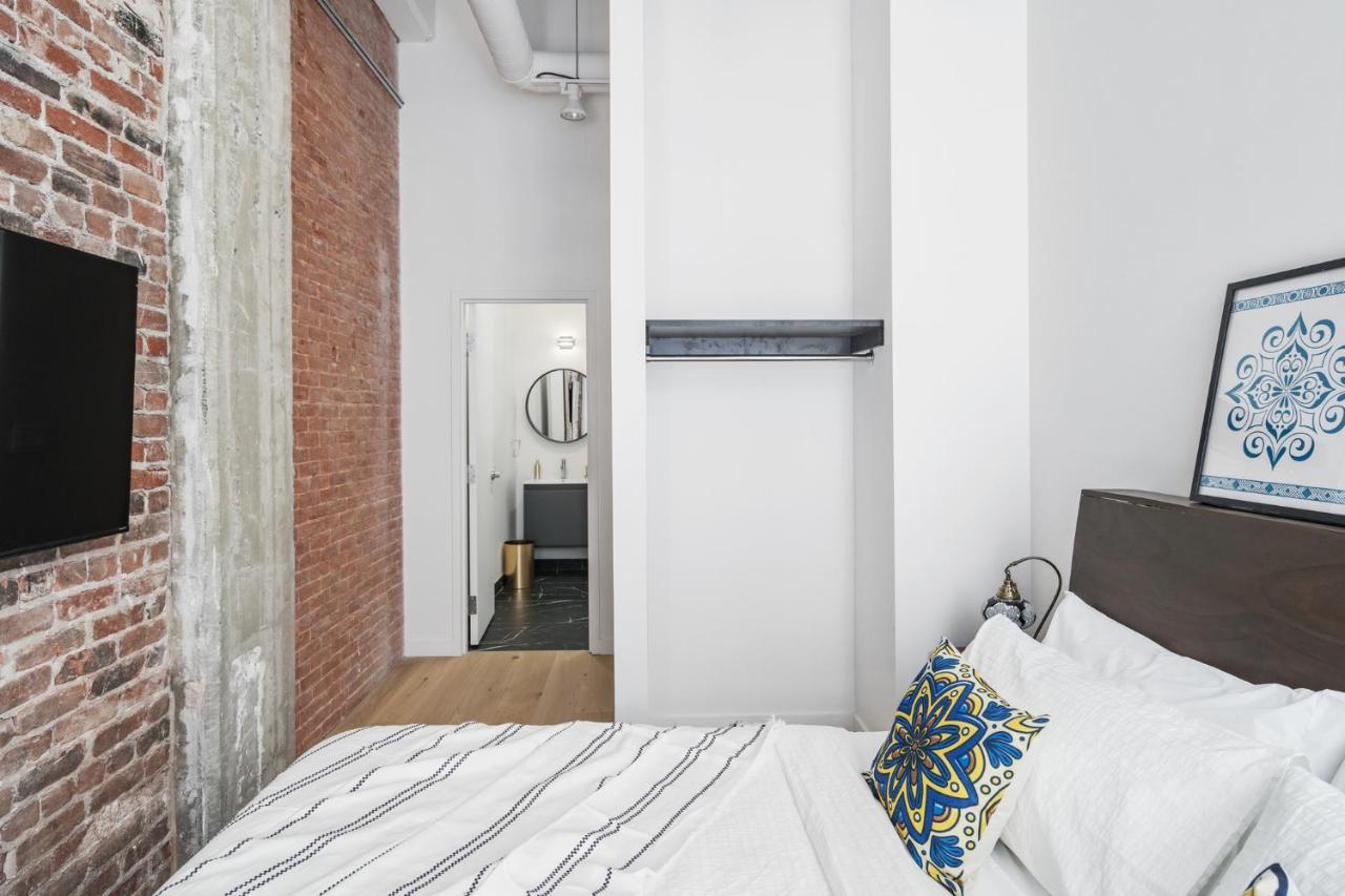 Bakan - Sainte Catherine Apartment Montreal