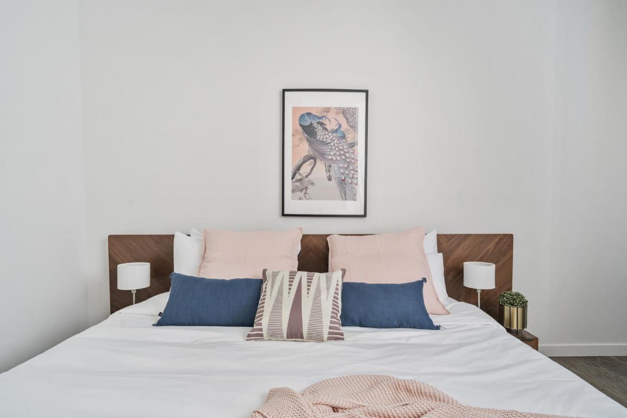 Bakan - Sainte Catherine Apartment Montreal