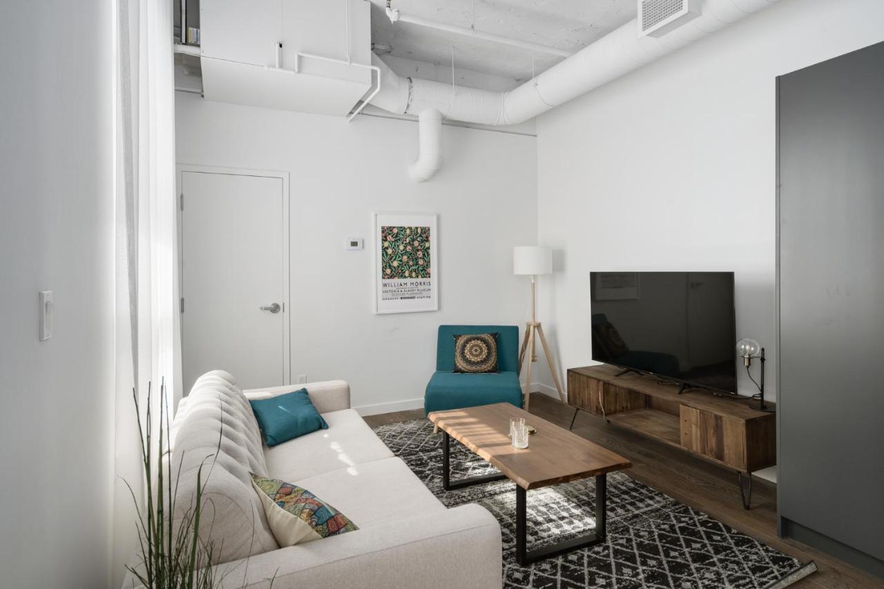 Bakan - Sainte Catherine Apartment Montreal