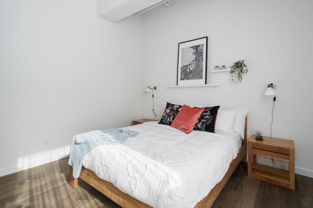 Bakan - Sainte Catherine Apartment Montreal