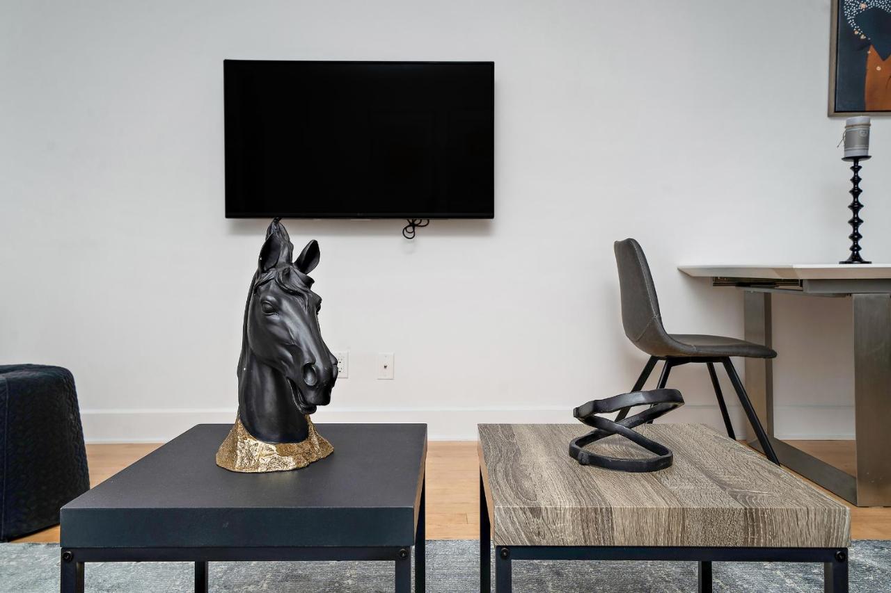 Frontenac By Restavio Apartment *
