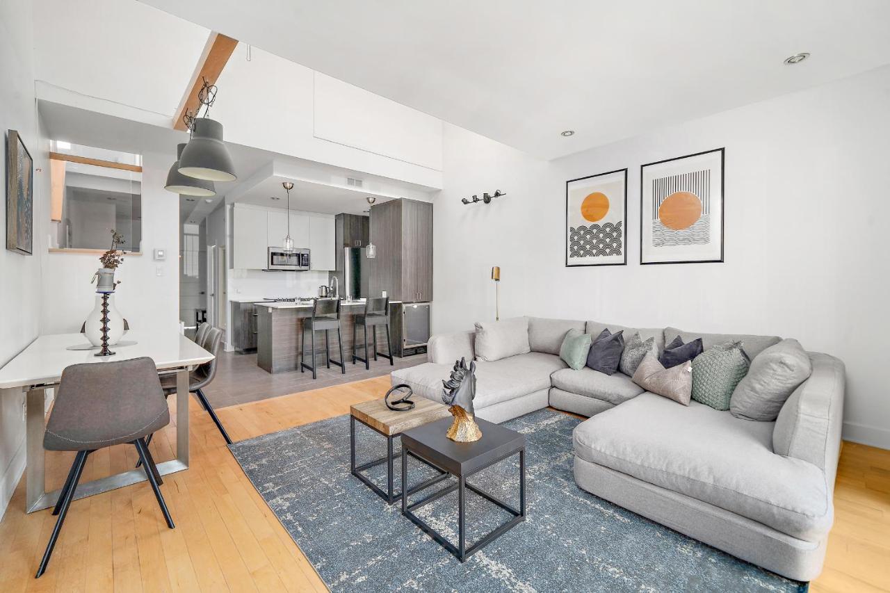 Apartment Frontenac By Restavio