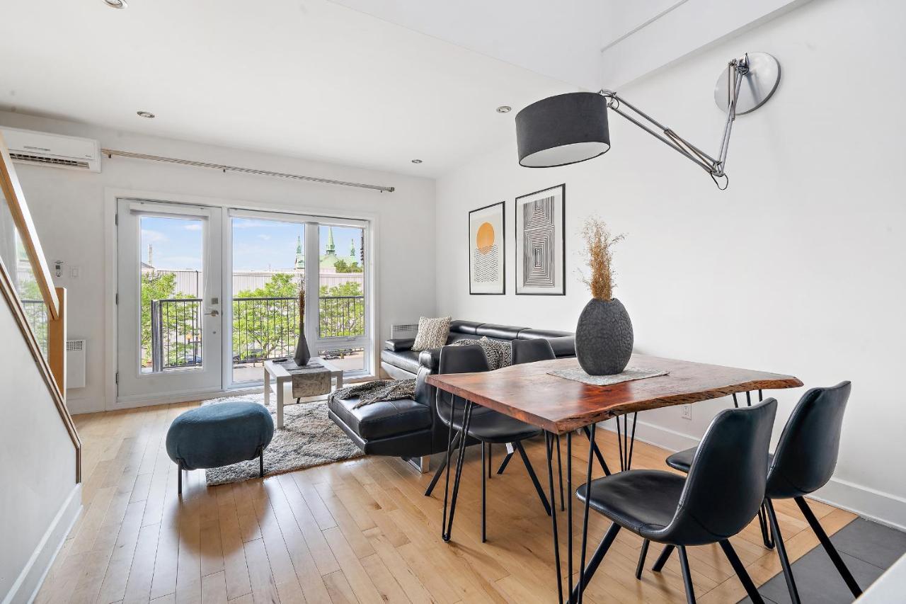 Frontenac By Restavio Apartment