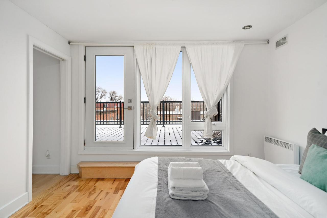 Frontenac By Restavio * Montreal