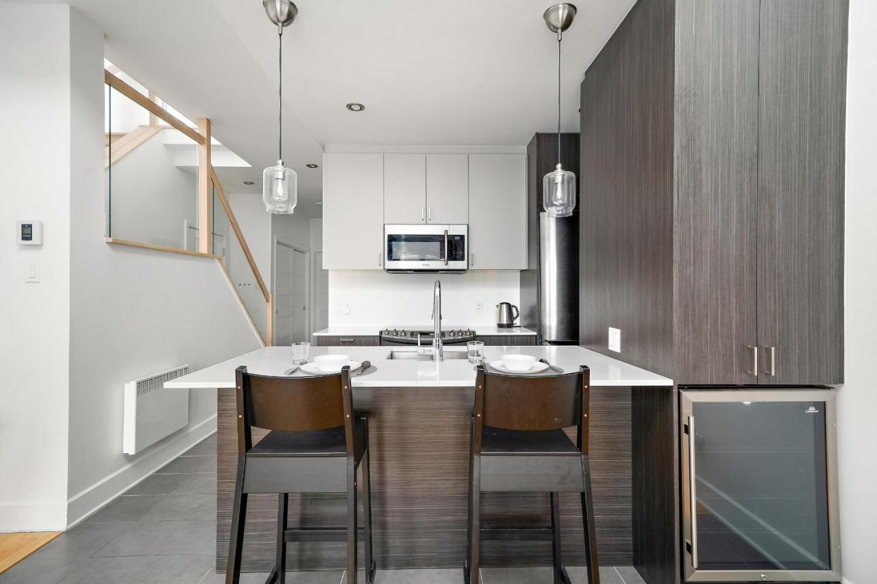 Frontenac By Restavio * Montreal