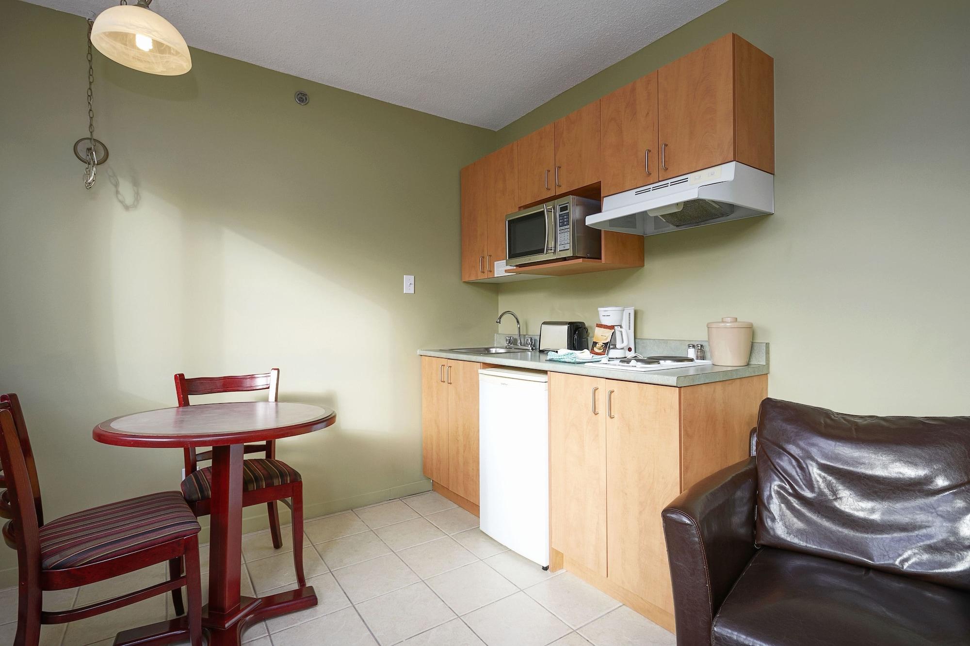 Les Labelle 3* Montreal