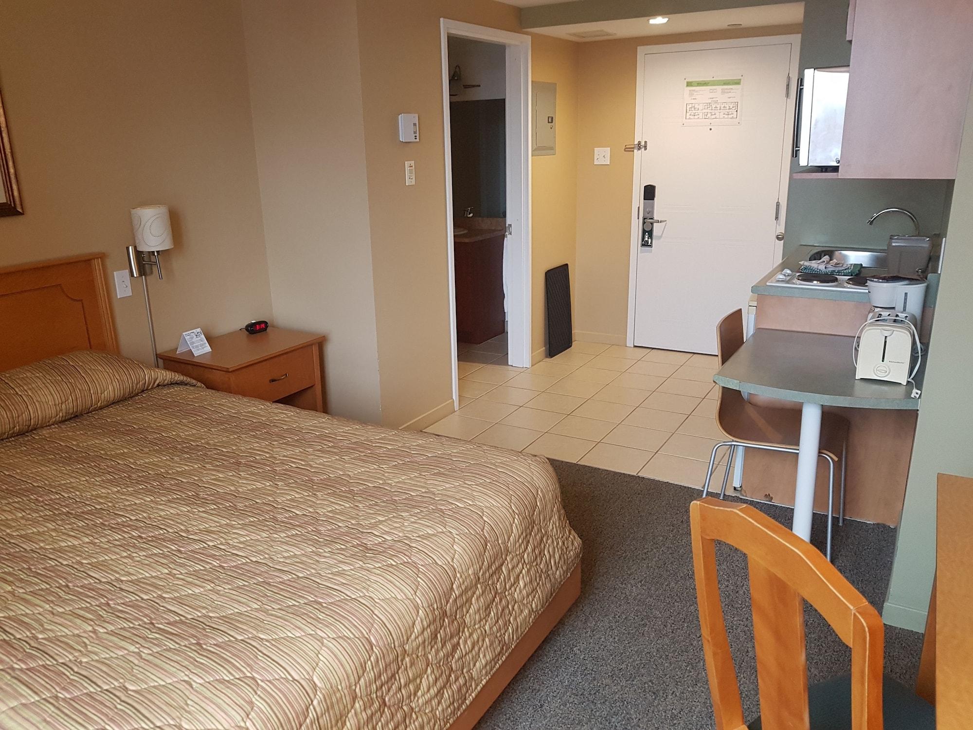 Les Labelle Hotel 3*