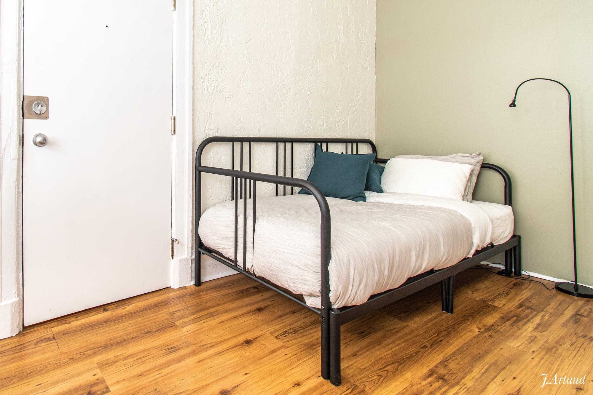 Hostel Auberge Du Plateau *