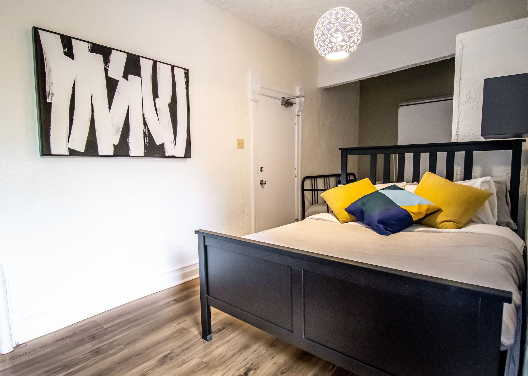 Auberge Du Plateau Hostel