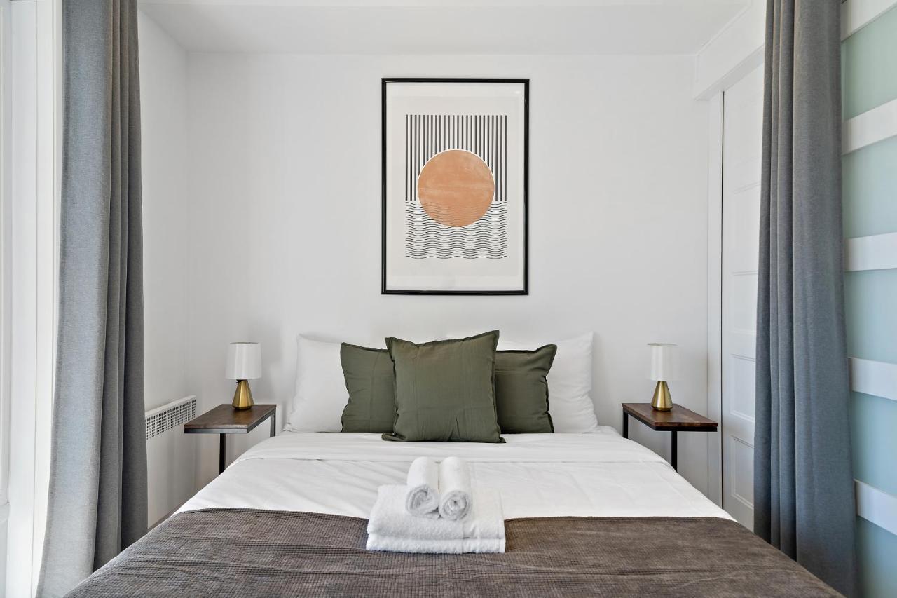 Apartment Frontenac By Restavio