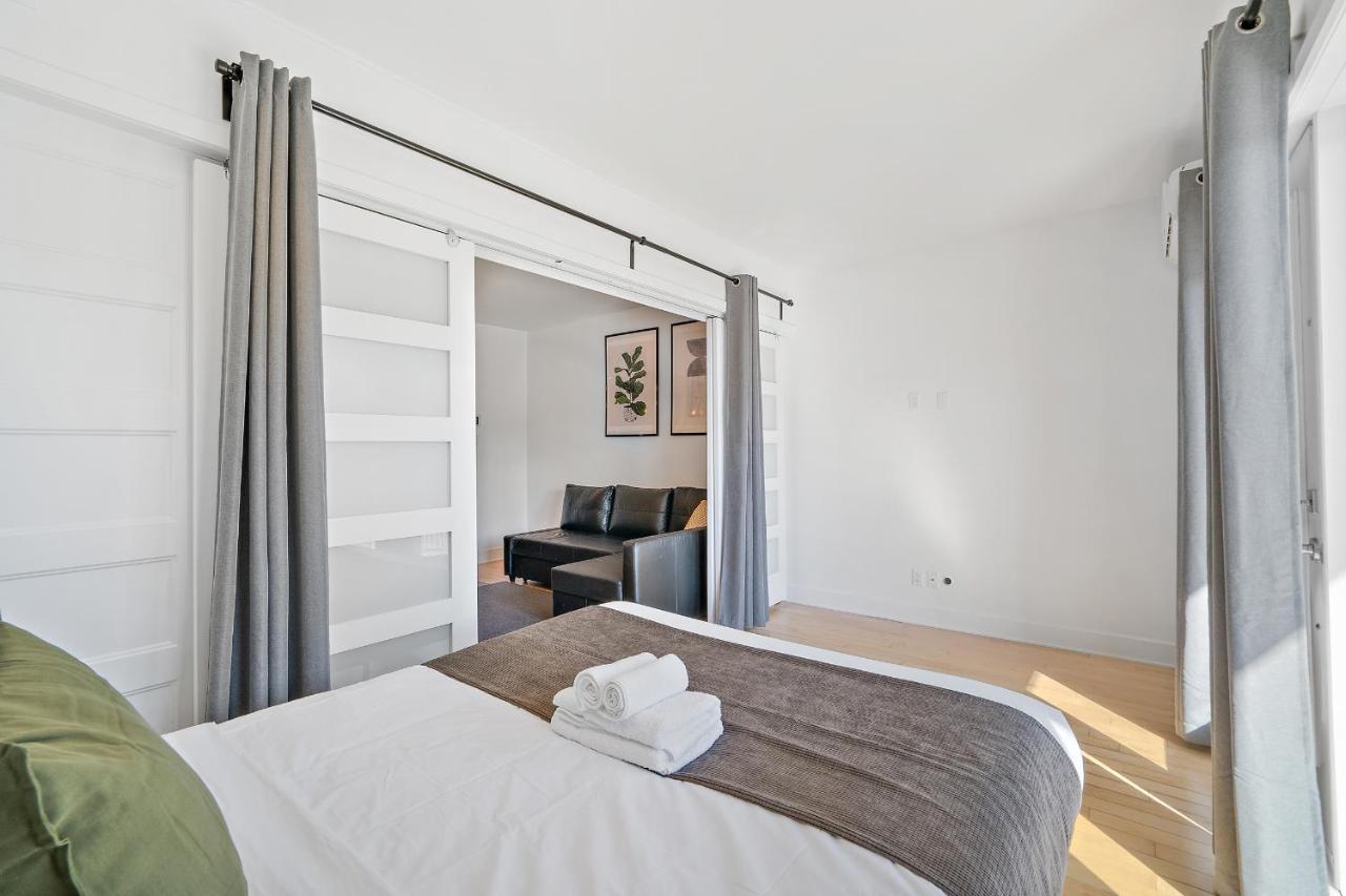 Apartment Frontenac By Restavio