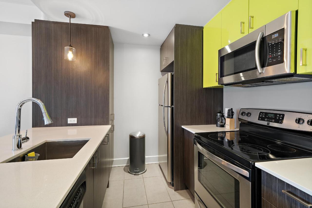 Apartment Frontenac By Restavio Montreal
