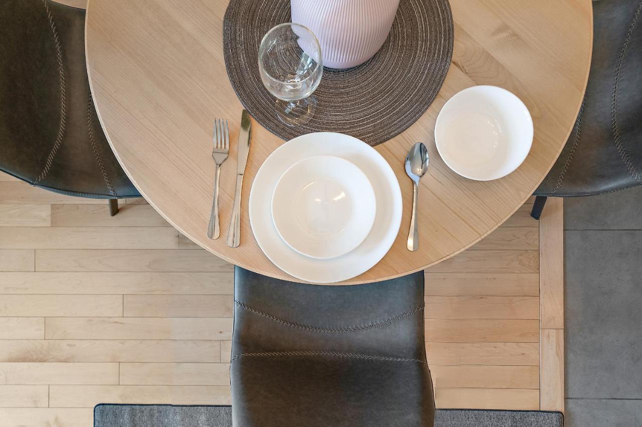 Frontenac By Restavio Montreal
