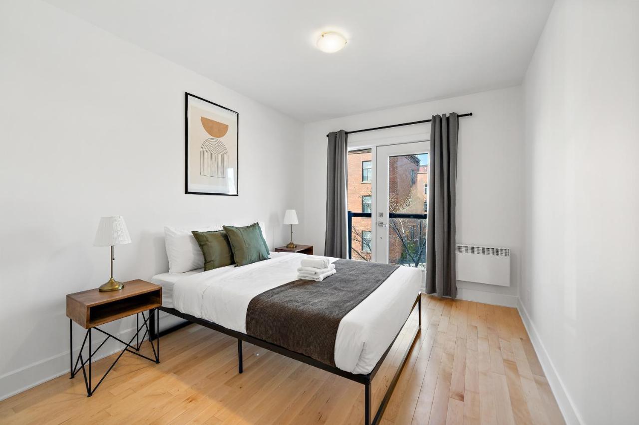 Frontenac By Restavio * Montreal