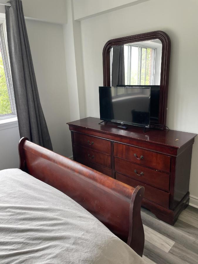 Aparthotel Faubourg Ste Cath Montreal