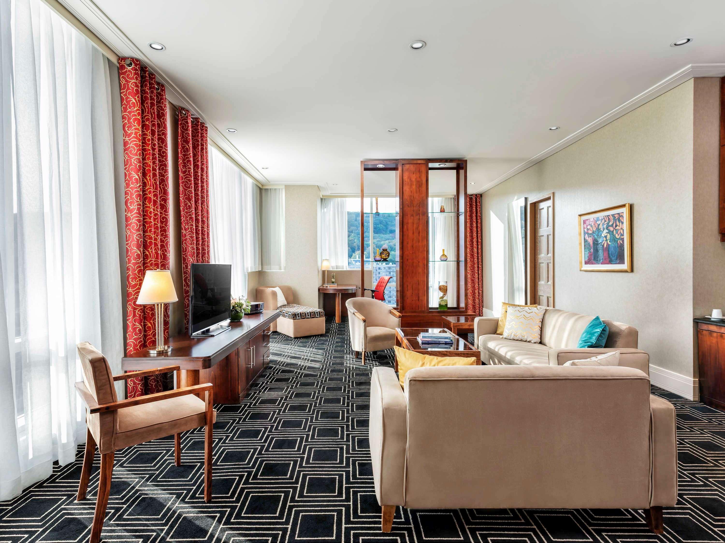 Sofitel Golden Mile Montreal