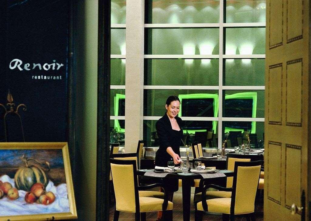 Sofitel Golden Mile Hotel