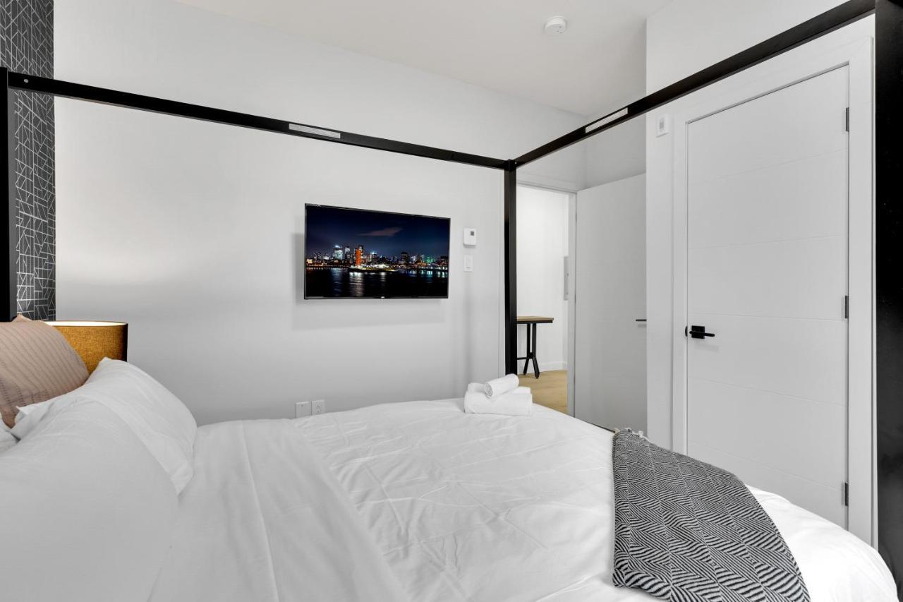 Deluxe Downtown Aparthotel