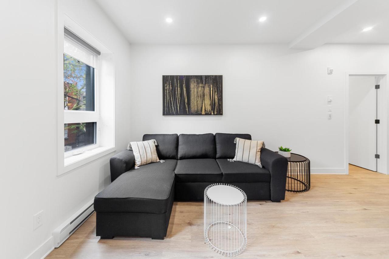 Stonewall Apartment *
