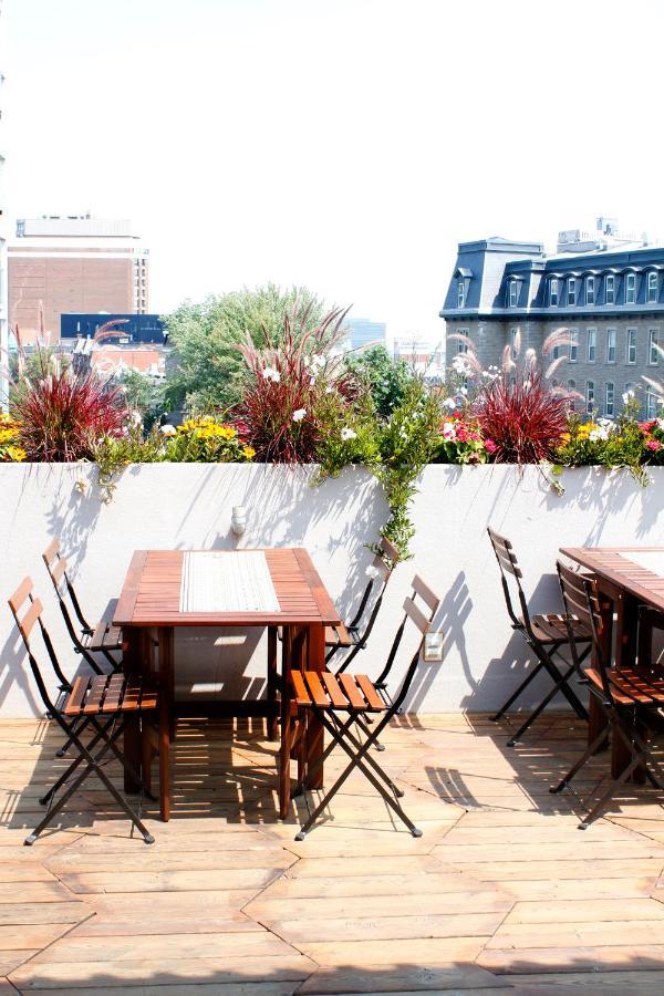 Auberge Du Plateau Hostel