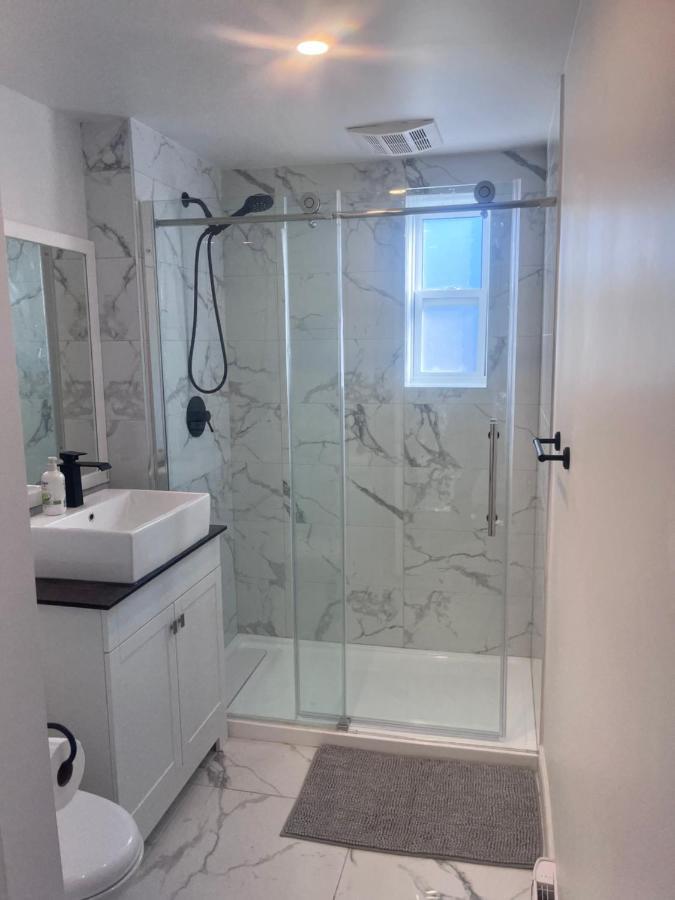Fully Renovated With Free Parking * Montreal