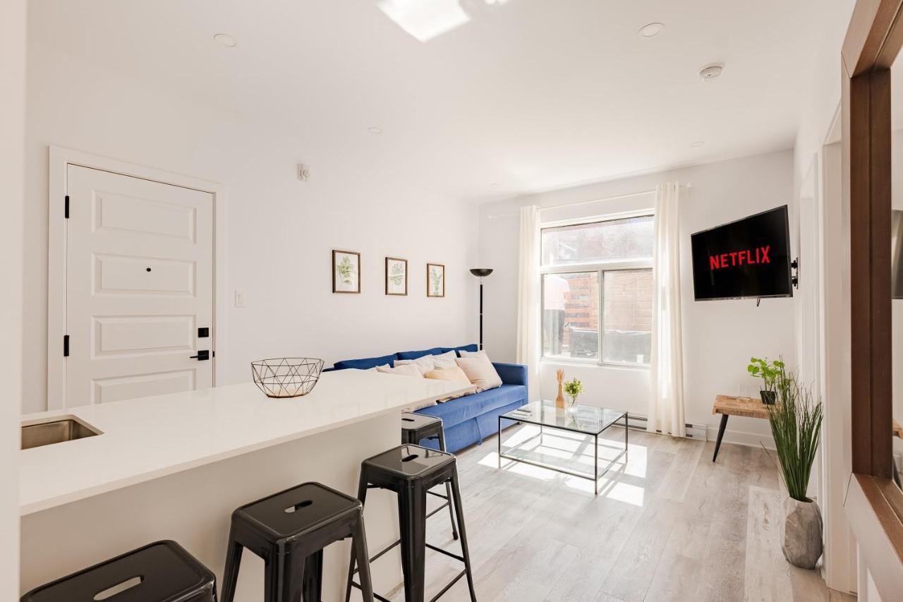 M11 Gorgeous Modern 2brsofabedheart Of Plateau Montreal