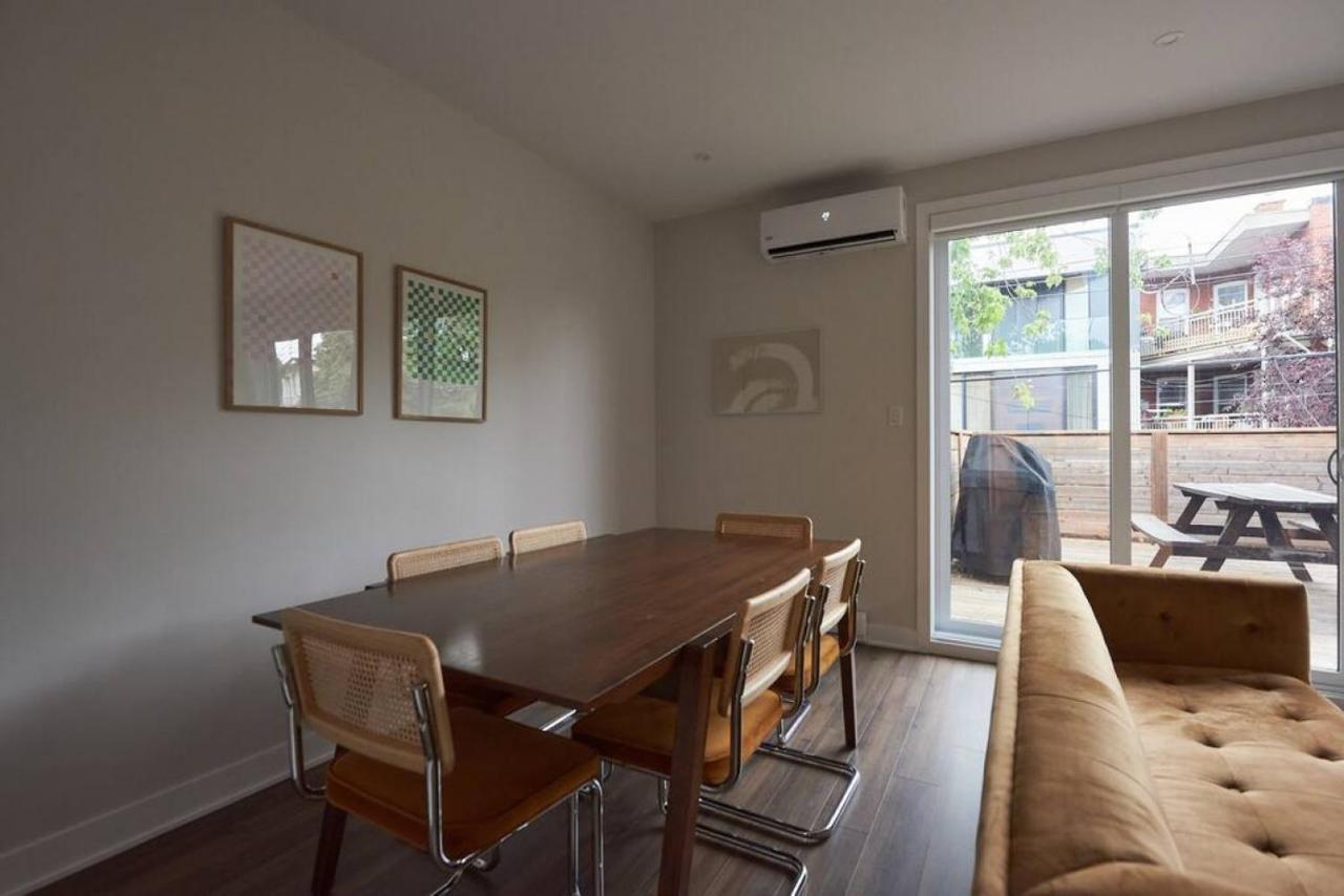 Design 3 Bedroom Flat With Private Terrace In Little Italy By Denstays Apartment Montreal