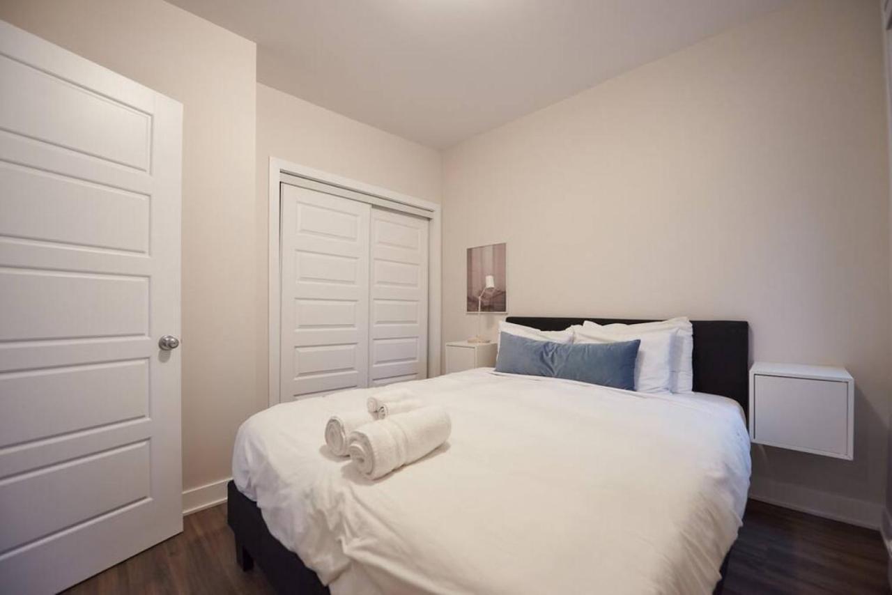 Design 3 Bedroom Flat With Private Terrace In Little Italy By Denstays *