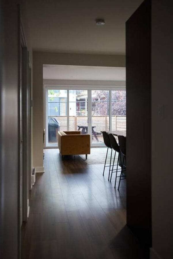 Apartment Design 3 Bedroom Flat With Private Terrace In Little Italy By Denstays *