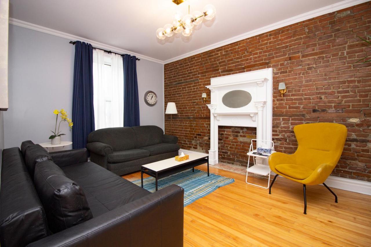 Bell Center/crescent Street Is Your Neighbor Holiday home