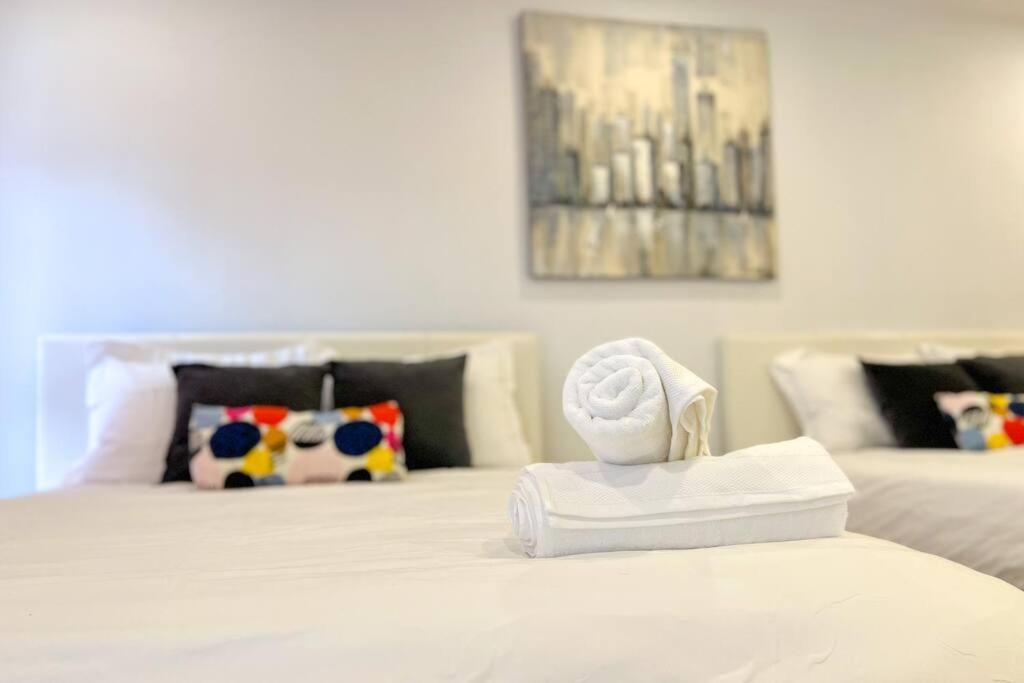 Stylish Townhome Dt Mtl Villa Montreal