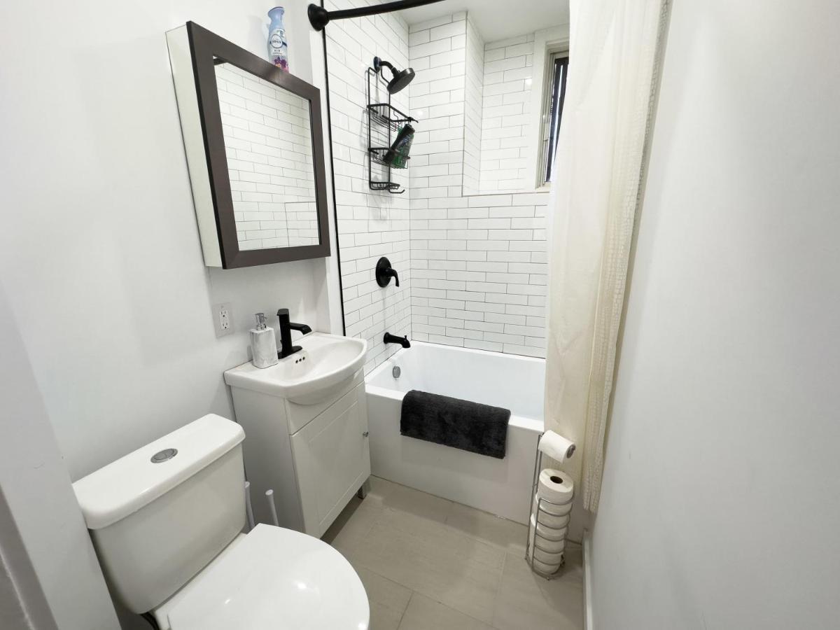 Superb 4bed In Little Italy 5min To Beaubien Metro Apartment Montreal