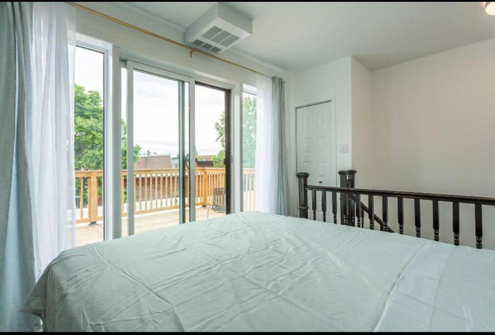 Superbe 2bdr Avec Terrasse Apartment *