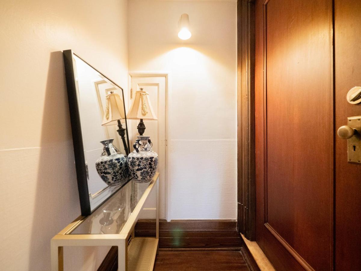 Historical In - The Lilibeth Apartment Montreal