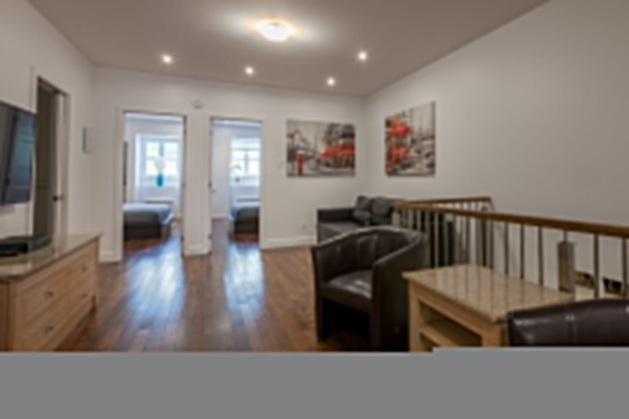 Lmvr - Le Saint-laurent Apartment