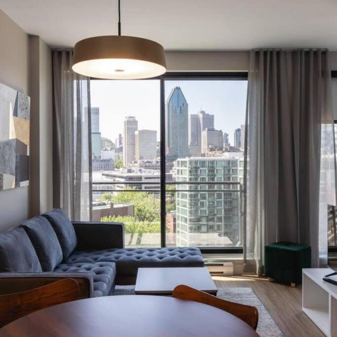 Mind Blowing View - 2 Beds - Pool & - Downtown *