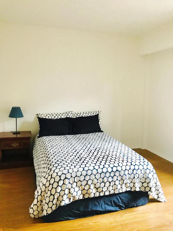 Stylish Apartment: Comfortable In The Golden Square Mile *