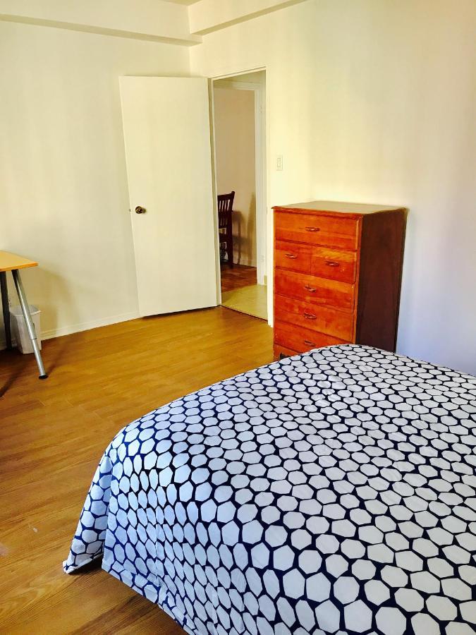 Apartment Stylish Apartment: Comfortable In The Golden Square Mile Montreal
